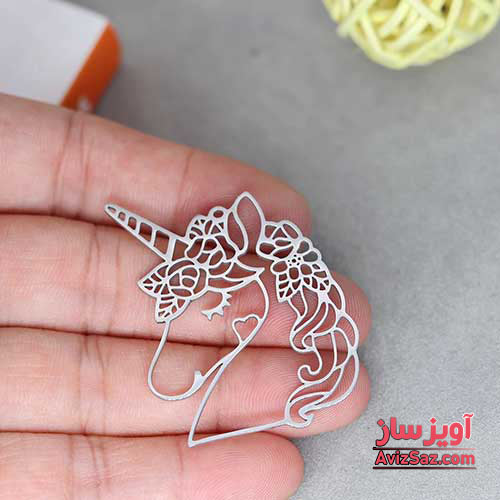 گردنبند اسب تک شاخ کد 101108