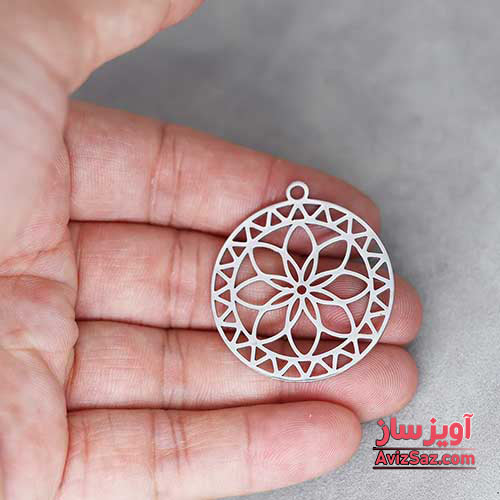 گردنبند گل ماندالا کد 102101