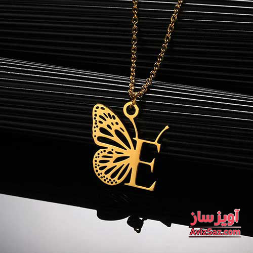 گردنبند حرف انگلیسی E با طرح پروانه کد 102226