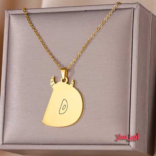 گردنبند حرف انگلیسی D طرح هیولا کد 102579