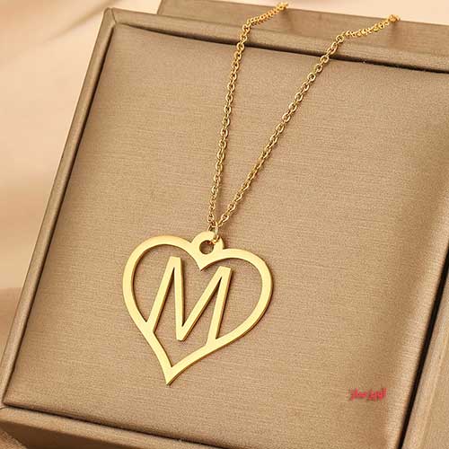 گردنبند حرف انگلیسی M طرح قلب کد 102852