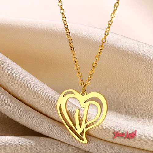 گردنبند حرف انگلیسی V طرح قلب کد 103121