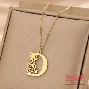 گردنبند حرف انگلیسی D و گل کد 102213
