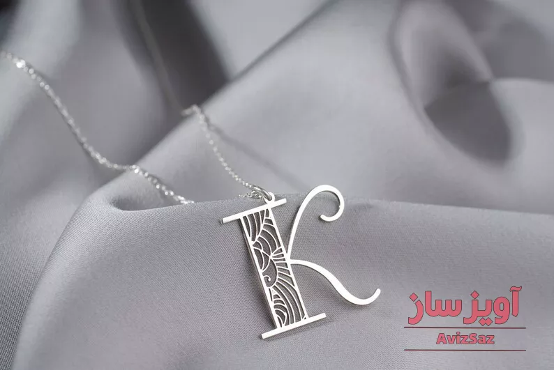 گردنبند حرف انگلیسی K هندسی کد 102265
